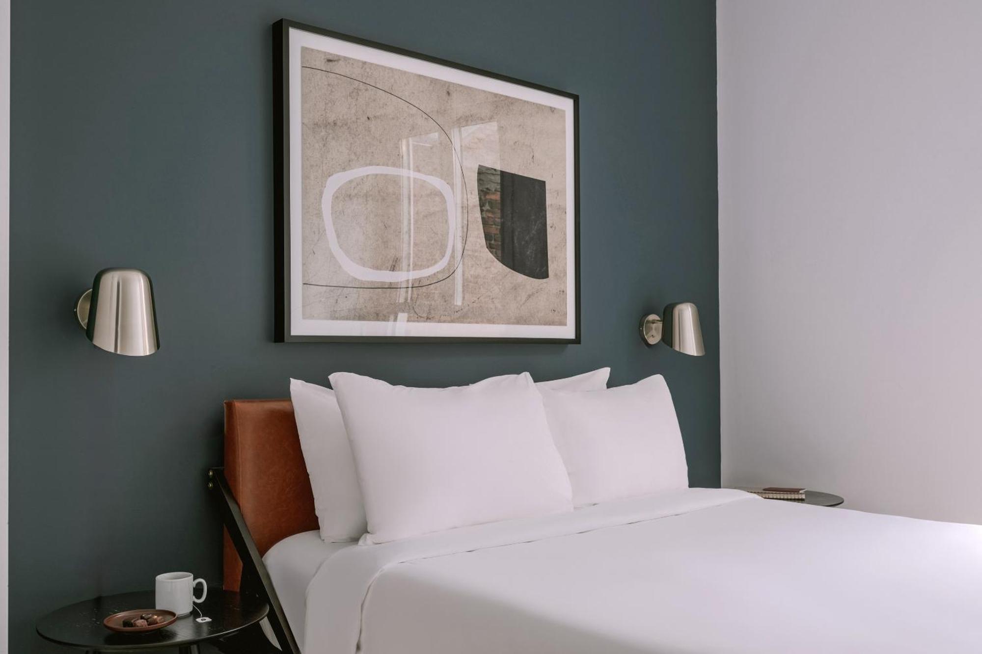 Sonder Penny Lane Aparthotel Montreal Room photo